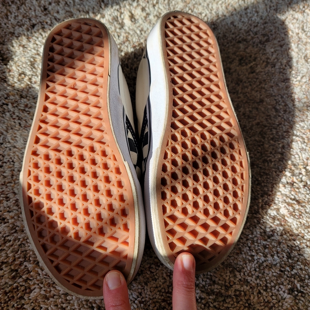 Classic Slip-on Checkerboard Vans - Picture 3 of 4